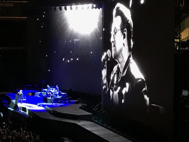 U2