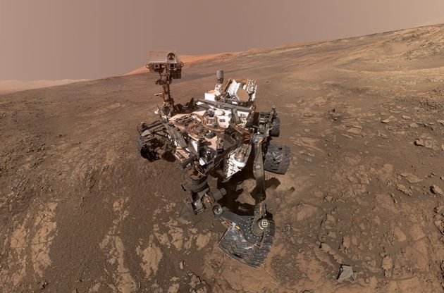 Mars Curiosity rover selfie