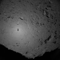 Hayabusa 2 sees its shadow