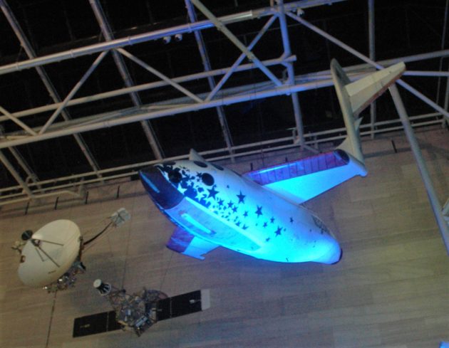 SpaceShipOne in blue