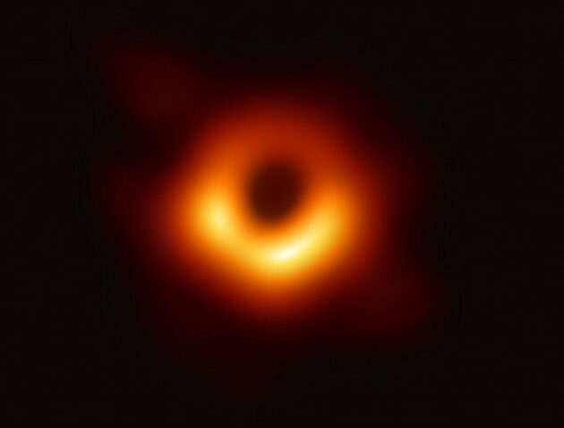 Black hole in M87