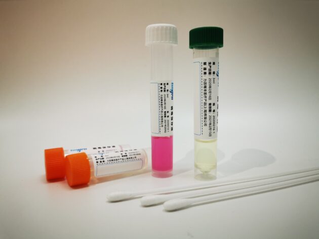 Sample collection kits