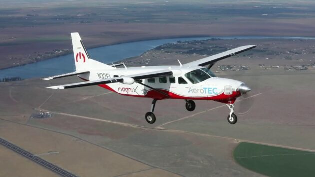 MagniX test plane