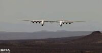 Stratolaunch airplane landing